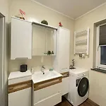 Gemuetliches Eg-apartment In Fuer 6 Lägenhet Weissenthurm