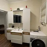 Gemuetliches Eg-apartment In Fuer 6 Lägenhet *