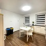 Gemuetliches Eg-apartment In Fuer 6 Lägenhet